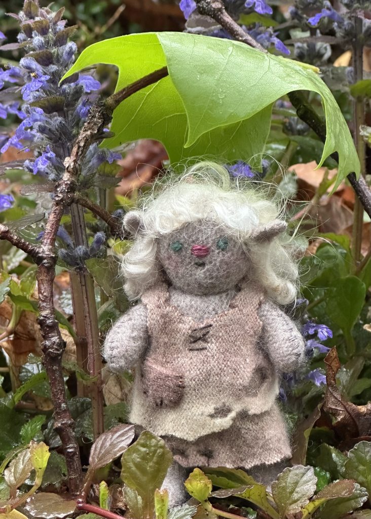 tiny trolls by erica daley