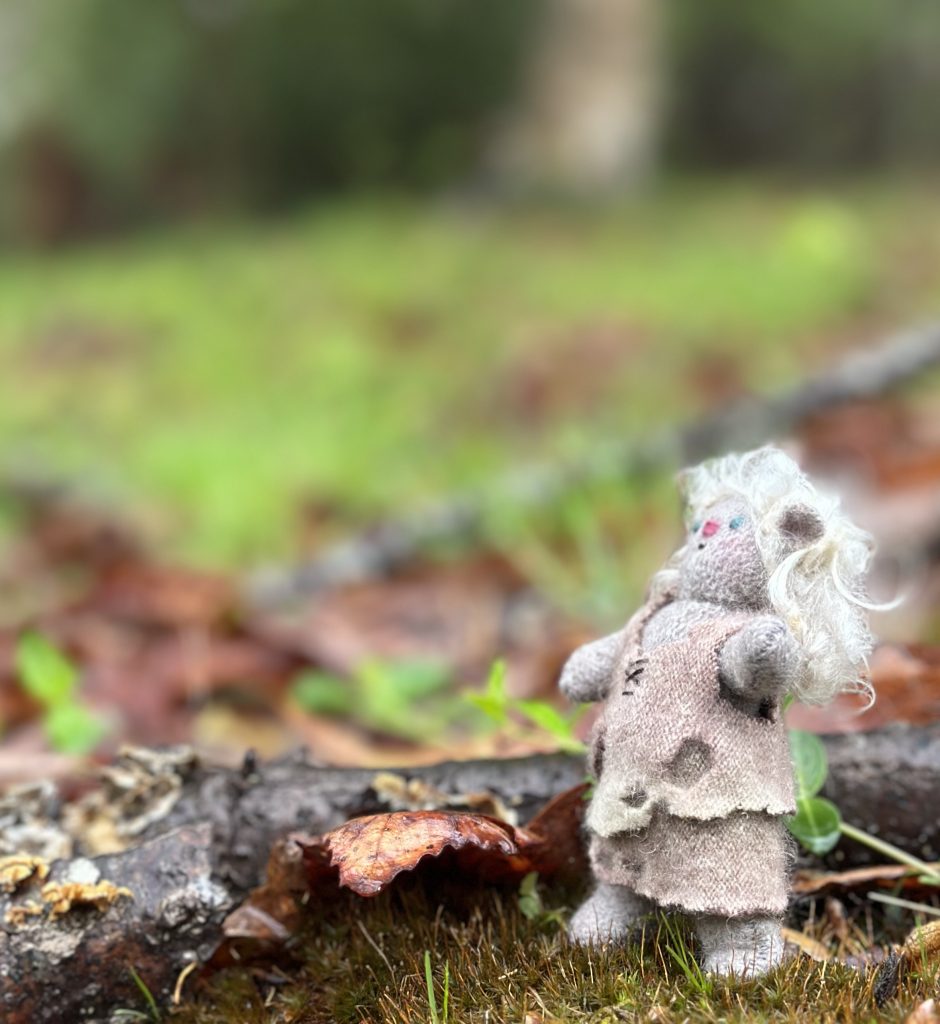 tiny trolls by erica daley